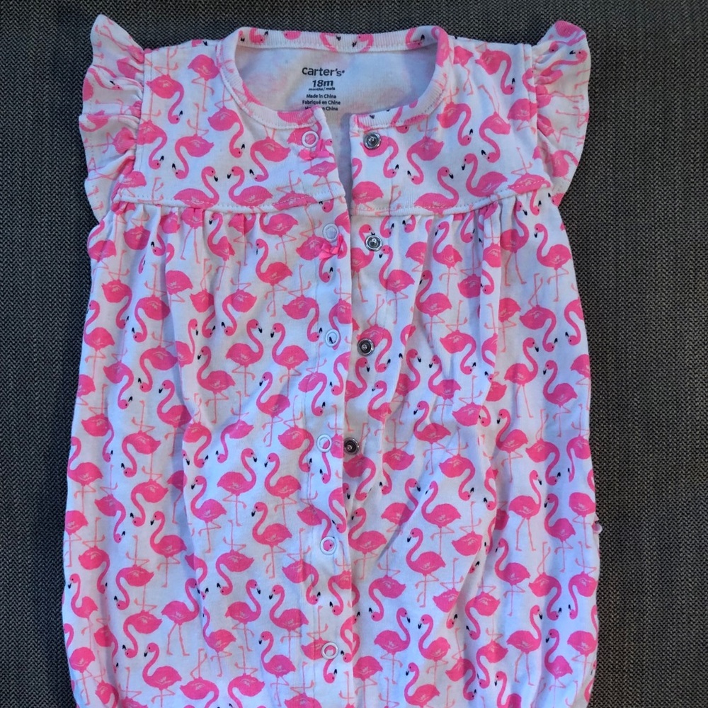 ✨CARTERS Flamingo romper✨